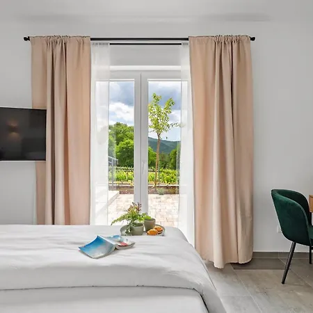 Domus Alba A Tranquil Family Hideaway With Private Pool * Primorski Dolac