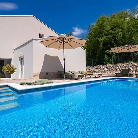 Vila Domus Alba A Tranquil Family Hideaway With Private Pool *