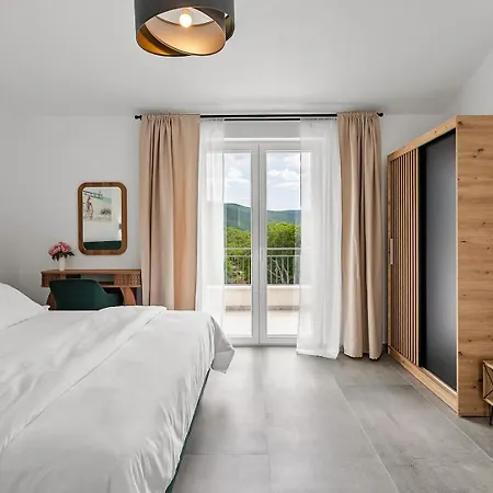 Domus Alba A Tranquil Family Hideaway With Private Pool Vila *