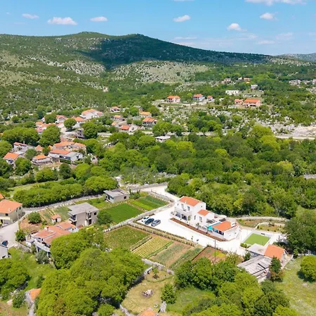 New! Domus Alba - A Tranquil Family Hideaway With Private Pool *