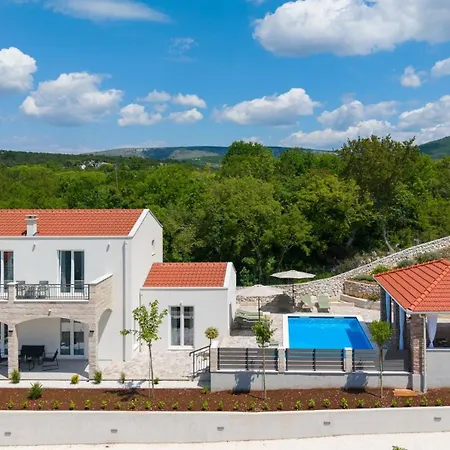 Domus Alba A Tranquil Family Hideaway With Private Pool * Primorski Dolac