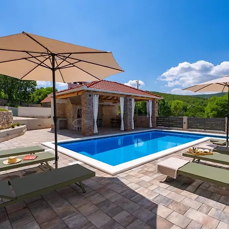 Domus Alba A Tranquil Family Hideaway With Private Pool * Primorski Dolac